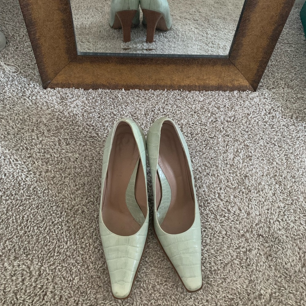 Kenneth Cole women’s high heels shoes, size 8